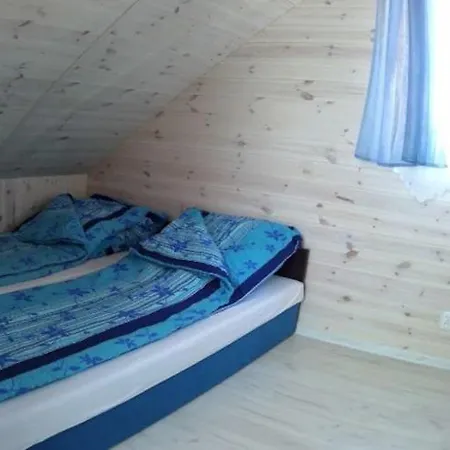 With 2 Bedrooms In * Rewal