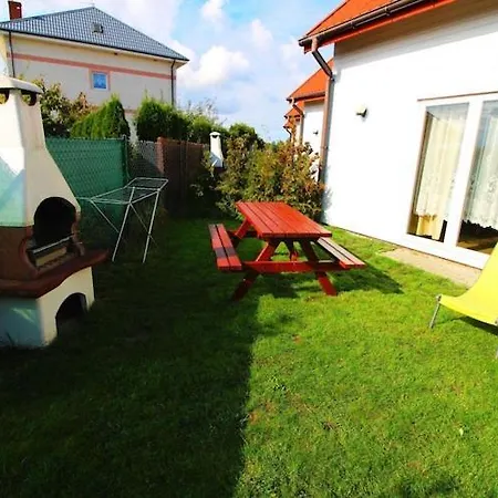 Feriehus With 2 Bedrooms In *