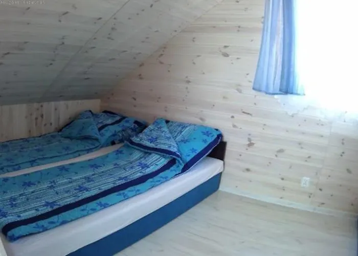 With 2 Bedrooms In * Rewal